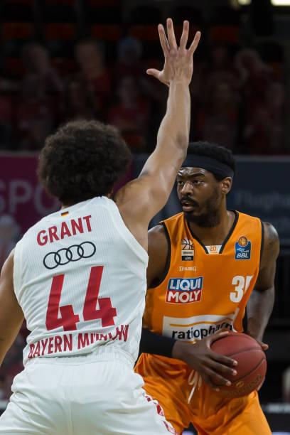 逐战更是成 逐战更是成