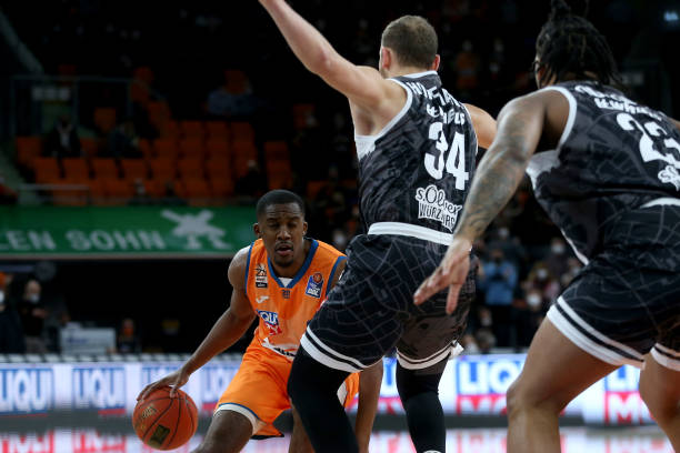 路进攻频率 路进攻频率